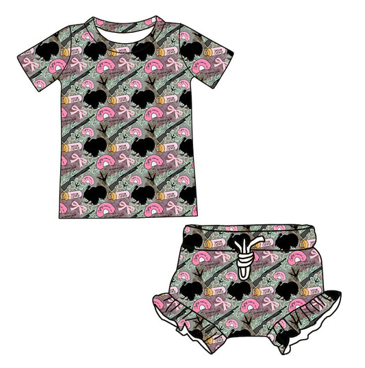 Exclusive Hunt/Fish Tee w/ Ruffle Shorts